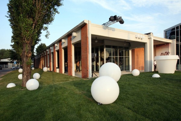 GLOBO - Leuchtobjekt