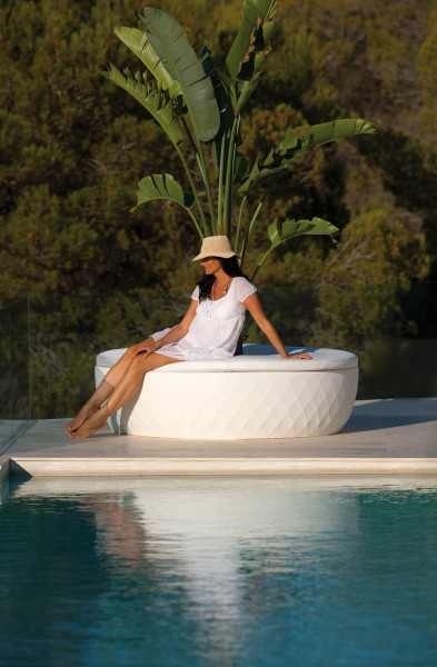 VASES ISLAND - Sitzobjekt u. Pflanzgefäß