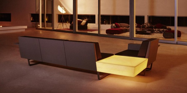 FLAT - Eck Sofa 5 Sitzer + Tisch