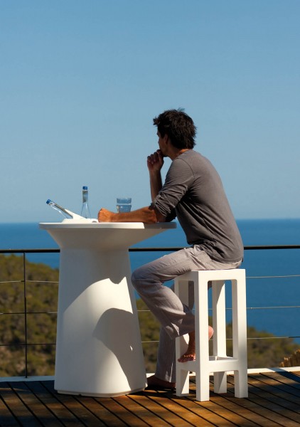 MOMA VONDOM Stehtisch weiß VONDOM - beleuchtbar - Aussteller B Ware