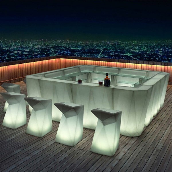 STEALTH - mobile, leuchtende LED Bar / Theke mieten