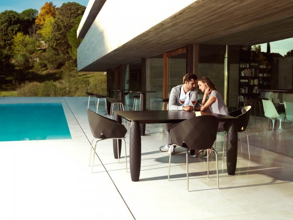 VASES - stapelbarer Stuhl