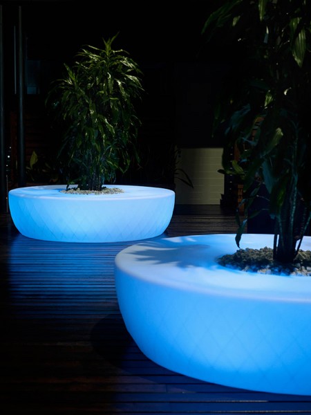 VASES ISLAND - Sitzobjekt u. Pflanzgefäß