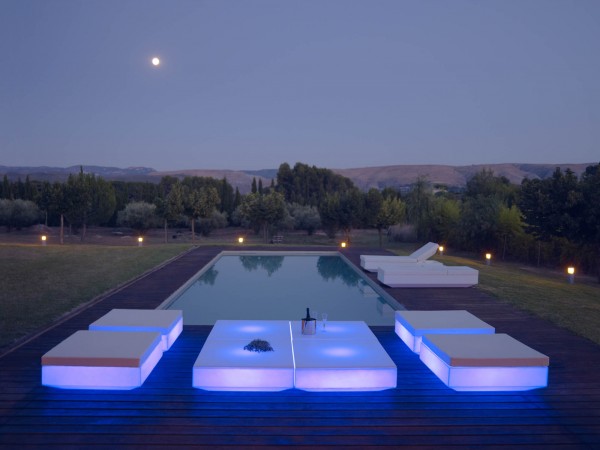 VELA CHILL - Kaffee Lounge Tisch