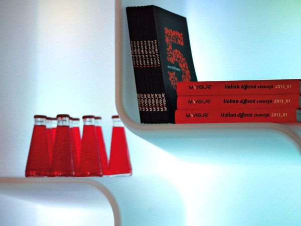 Baraondo DISPLAY - Bar Regal