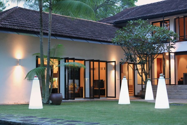 PEAK - runder Stehtisch