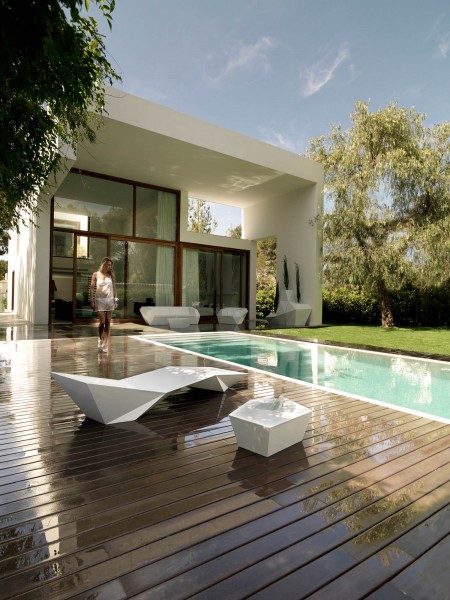 FAZ LOUNGE Tisch weiß VONDOM - mieten